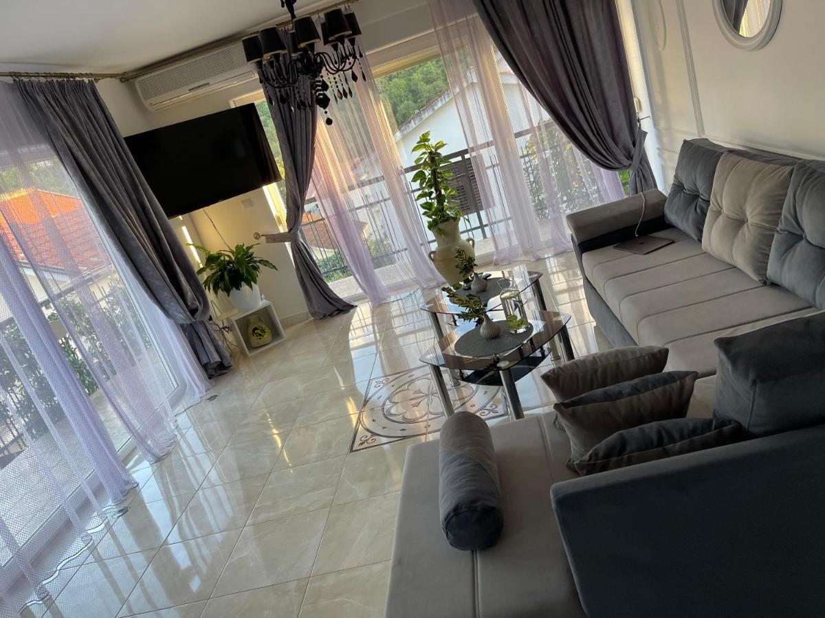 Apartmani Cirovic Luxury Херцег Нови Екстериор снимка