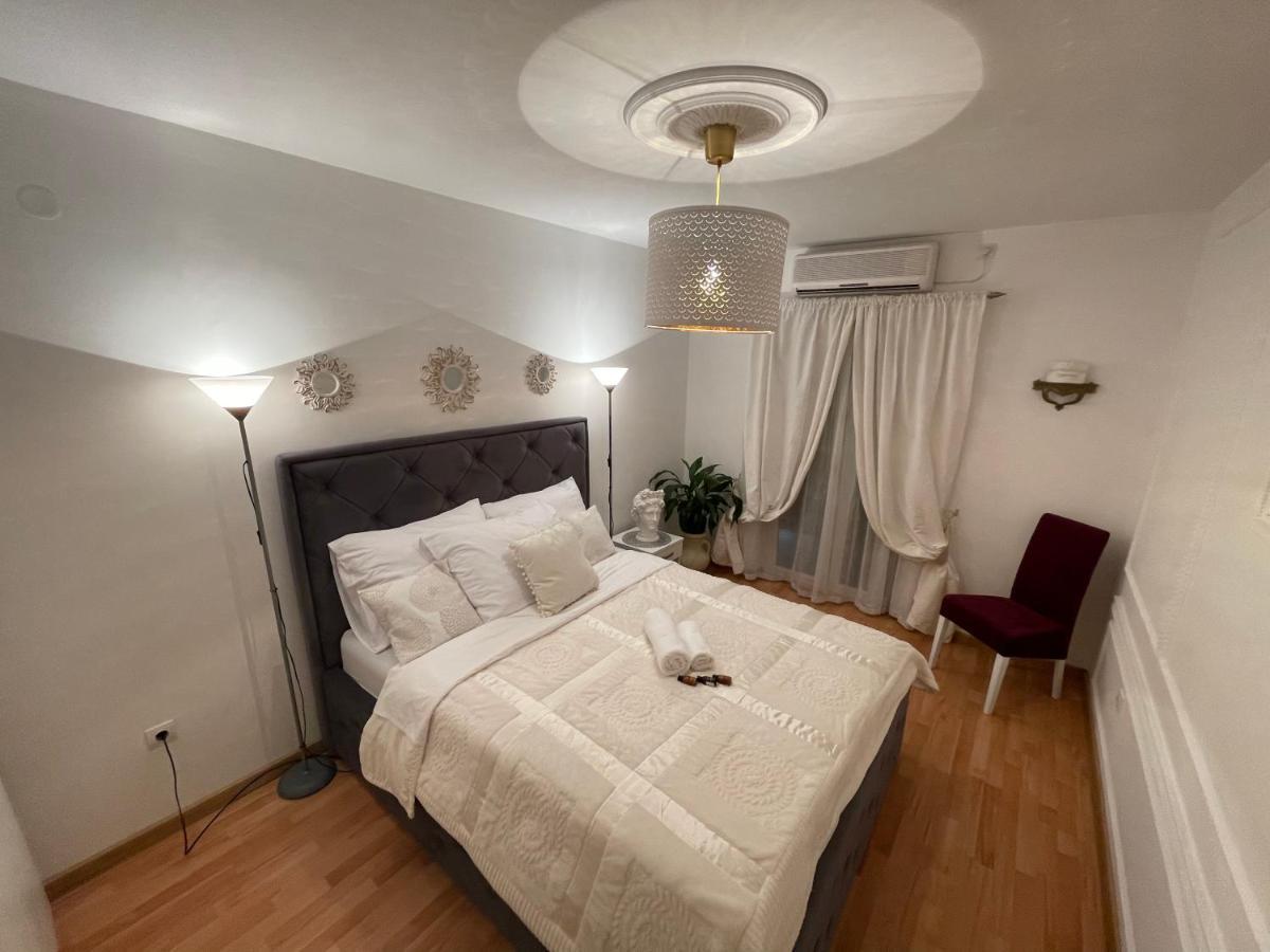 Apartmani Cirovic Luxury Херцег Нови Екстериор снимка