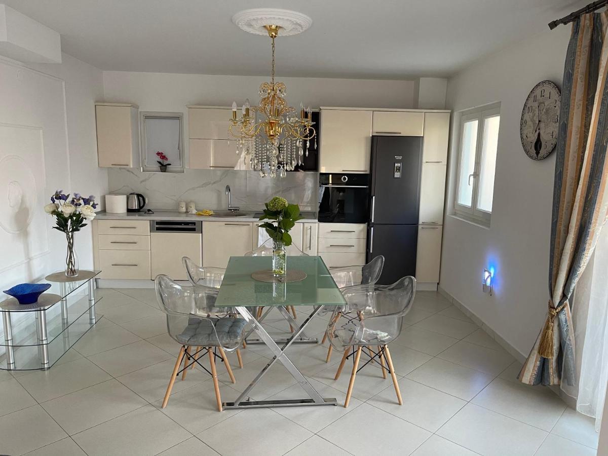Apartmani Cirovic Luxury Херцег Нови Екстериор снимка