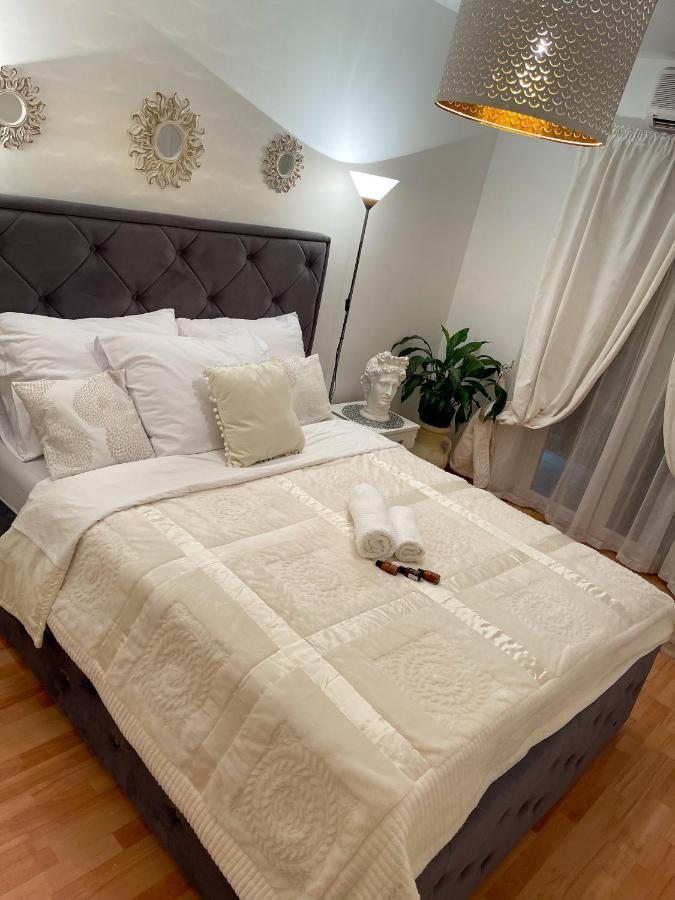 Apartmani Cirovic Luxury Херцег Нови Екстериор снимка