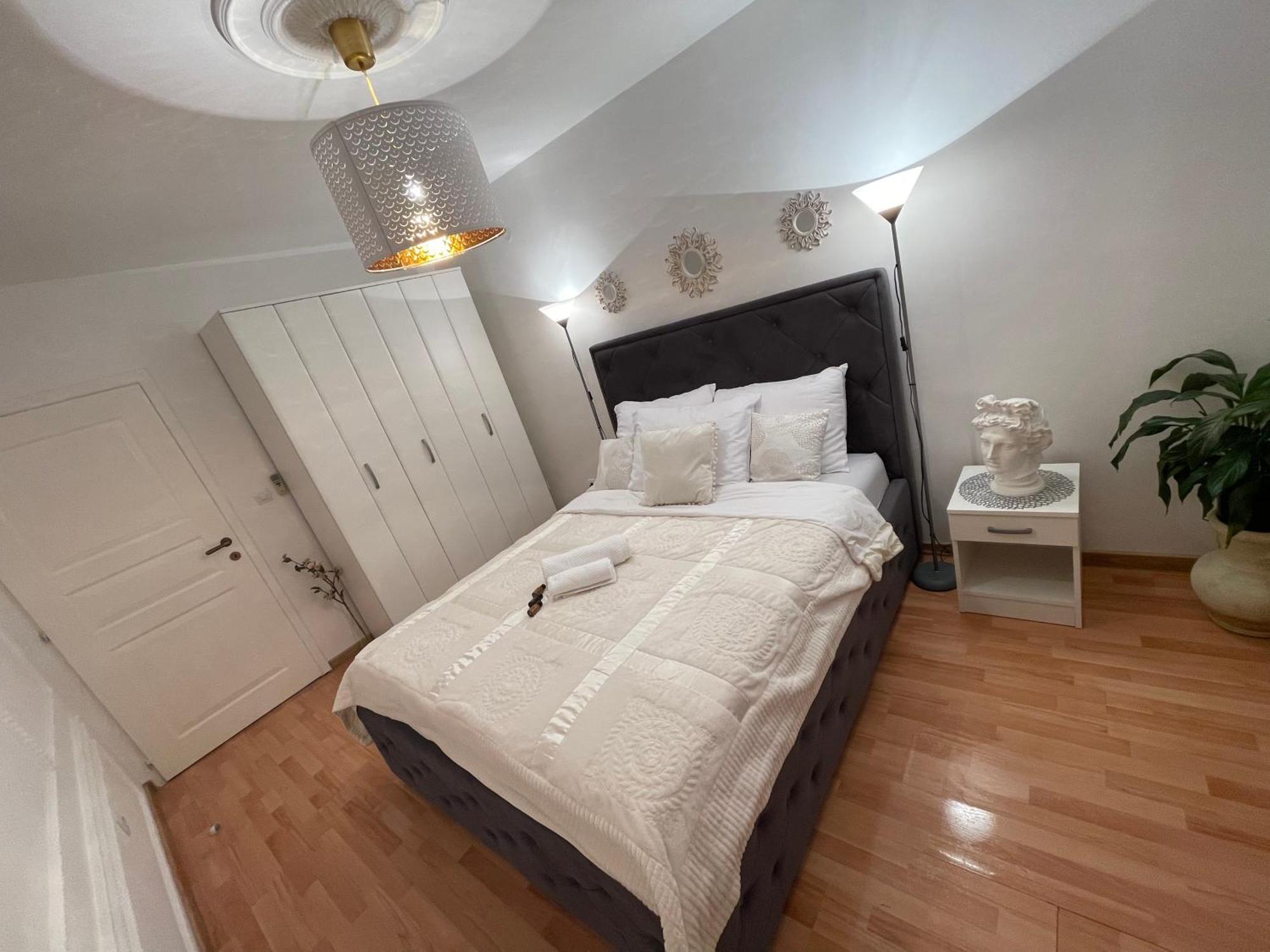 Apartmani Cirovic Luxury Херцег Нови Екстериор снимка